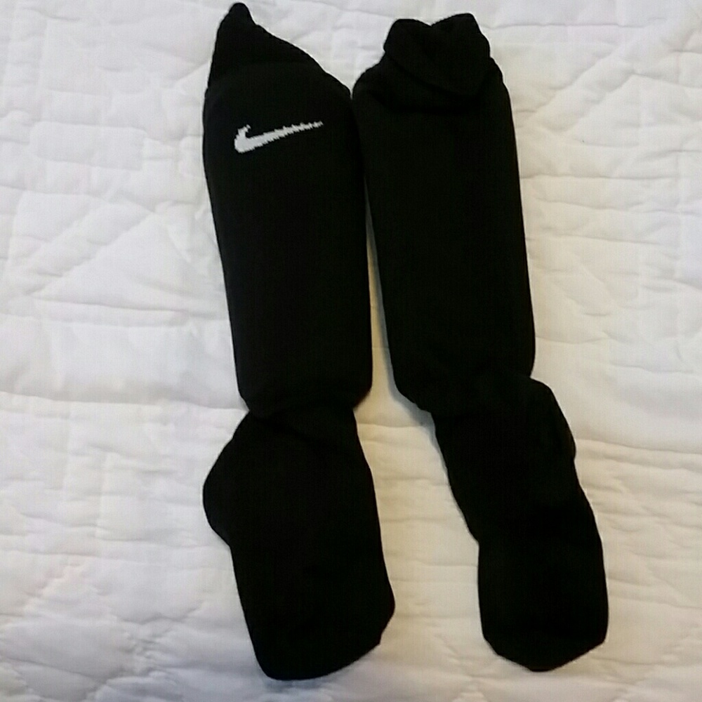 Nike shin guards